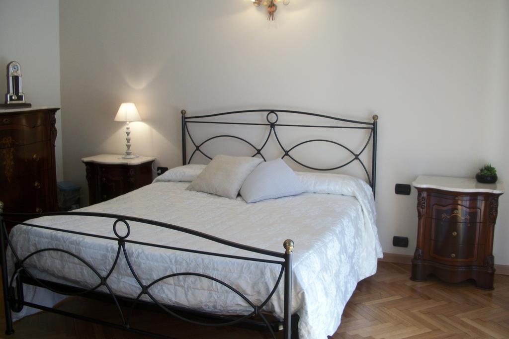B&B Southitaly ブスト・アルシーツィオ エクステリア 写真